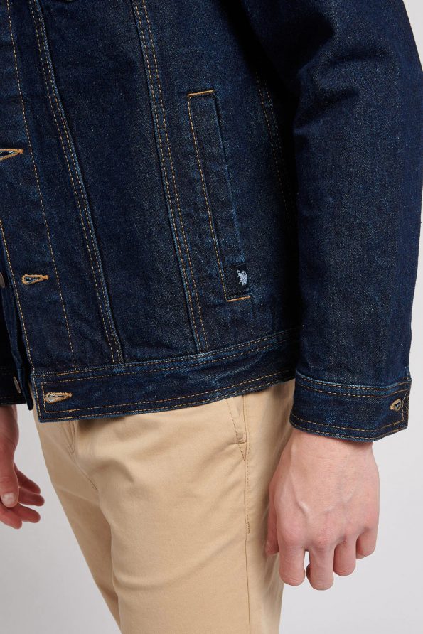 Durable men's denim jacket in rinse wash finish in American Style