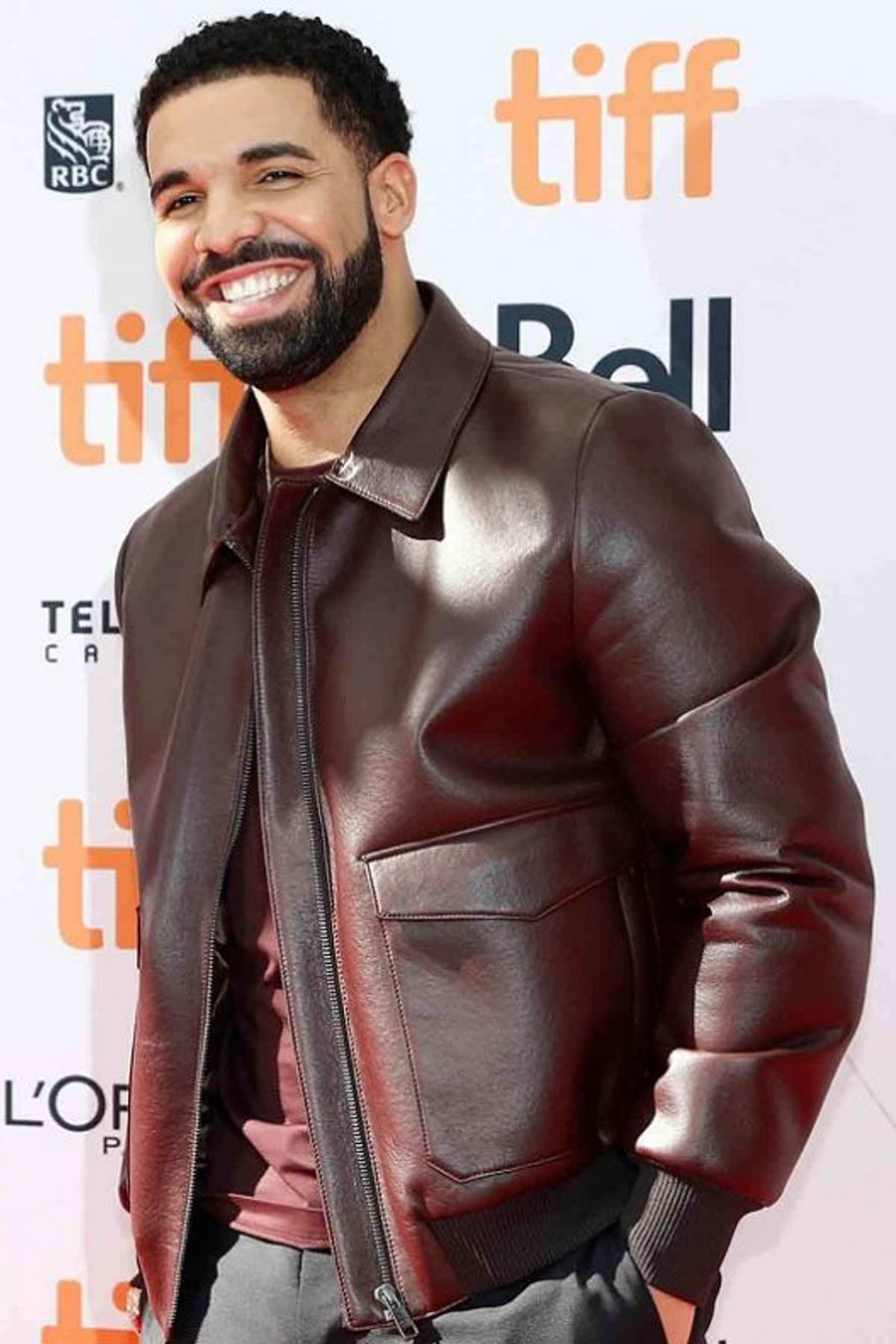 Aubrey-Drake-Graham-Maroon-Jacket-595x793-1 Drake's Stylish Leather Jacket - Decant Series in France style