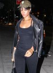rihannaleatherjacket2_2_090795e6-13e1-4502-b379-b722fa6817d6
