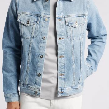 Dart denim trucker jacket with modern slim fit in USA