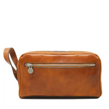 Sleek Gusset Dopp Leather Kit for Toiletries and Travel Essentials in American market