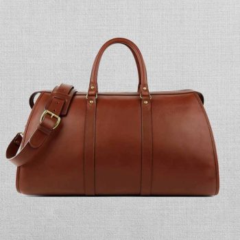 Heavy-duty leather duffle bag perfect for travel in USA style
