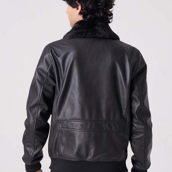 Stylish leather jacket with faux fur collar