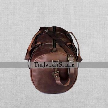 Durable and versatile leather duffle for travel or everyday use in UK