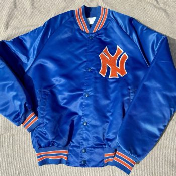 front view Vintage NY Knicks Chalk Line 90s Satin Jacket