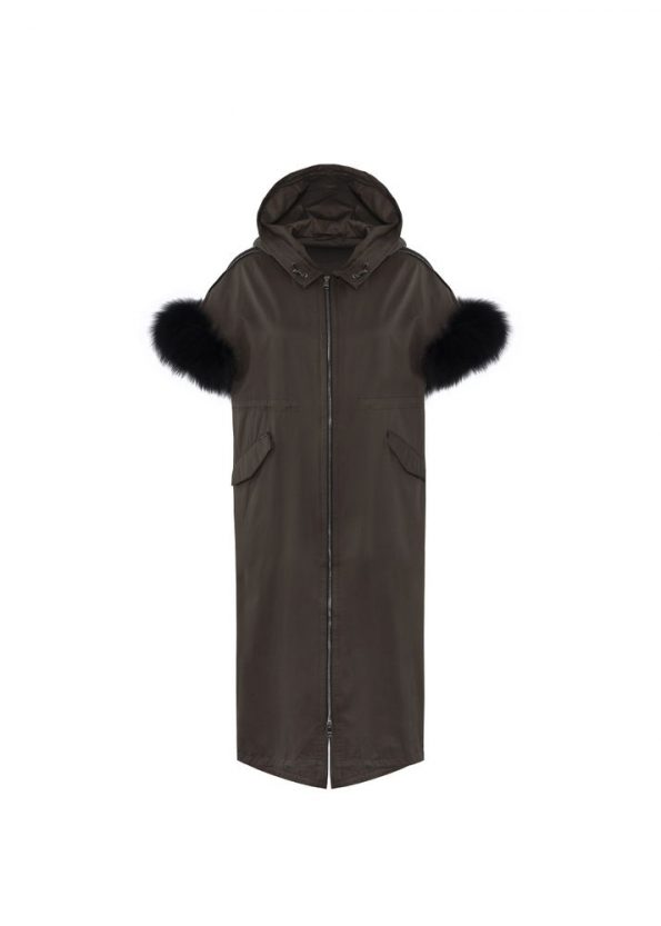Stylish winter coat for women featuring a long design and faux fur hood in American Style